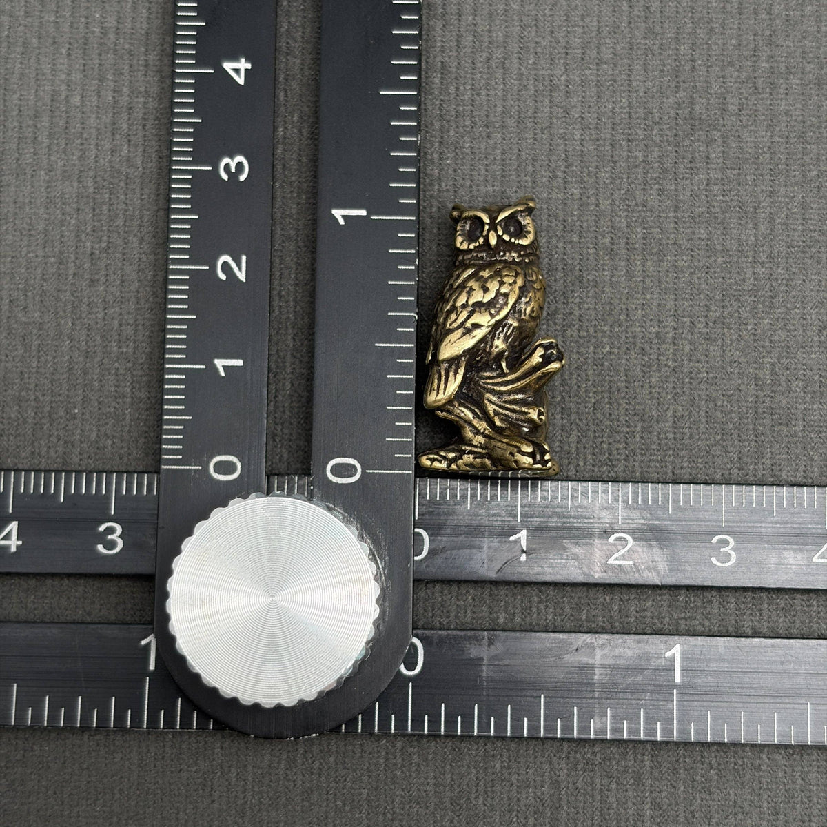 The Owl Standing On The Branch Brass Crafts Desktop Ornaments