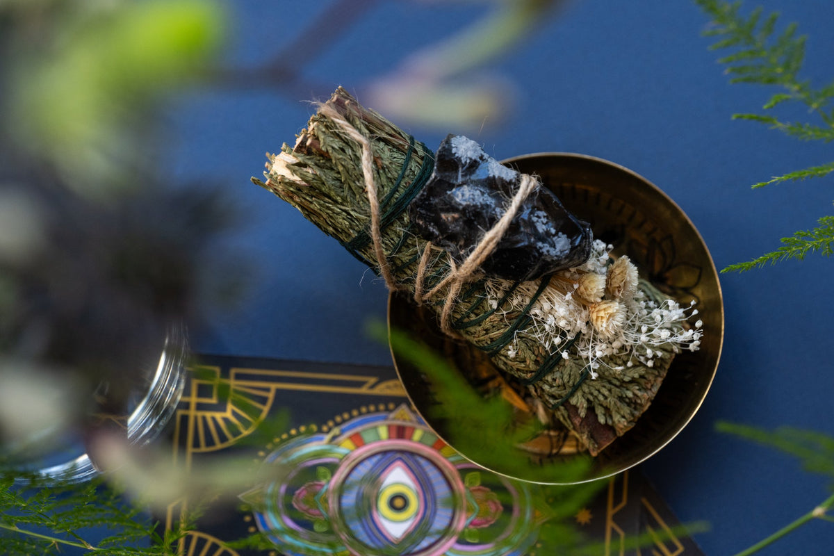 Smudge & Botanicals