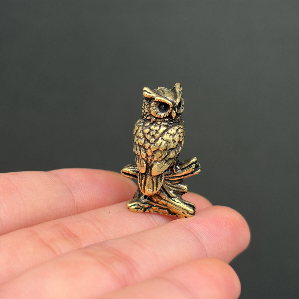 The Owl Standing On The Branch Brass Crafts Desktop Ornaments