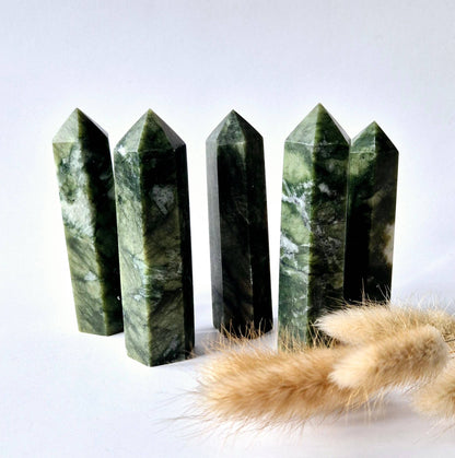 Gemstone Green Jade Obelisk Tower (9-10 cm | 2 cm thick) – Luck, Harmony & Protection