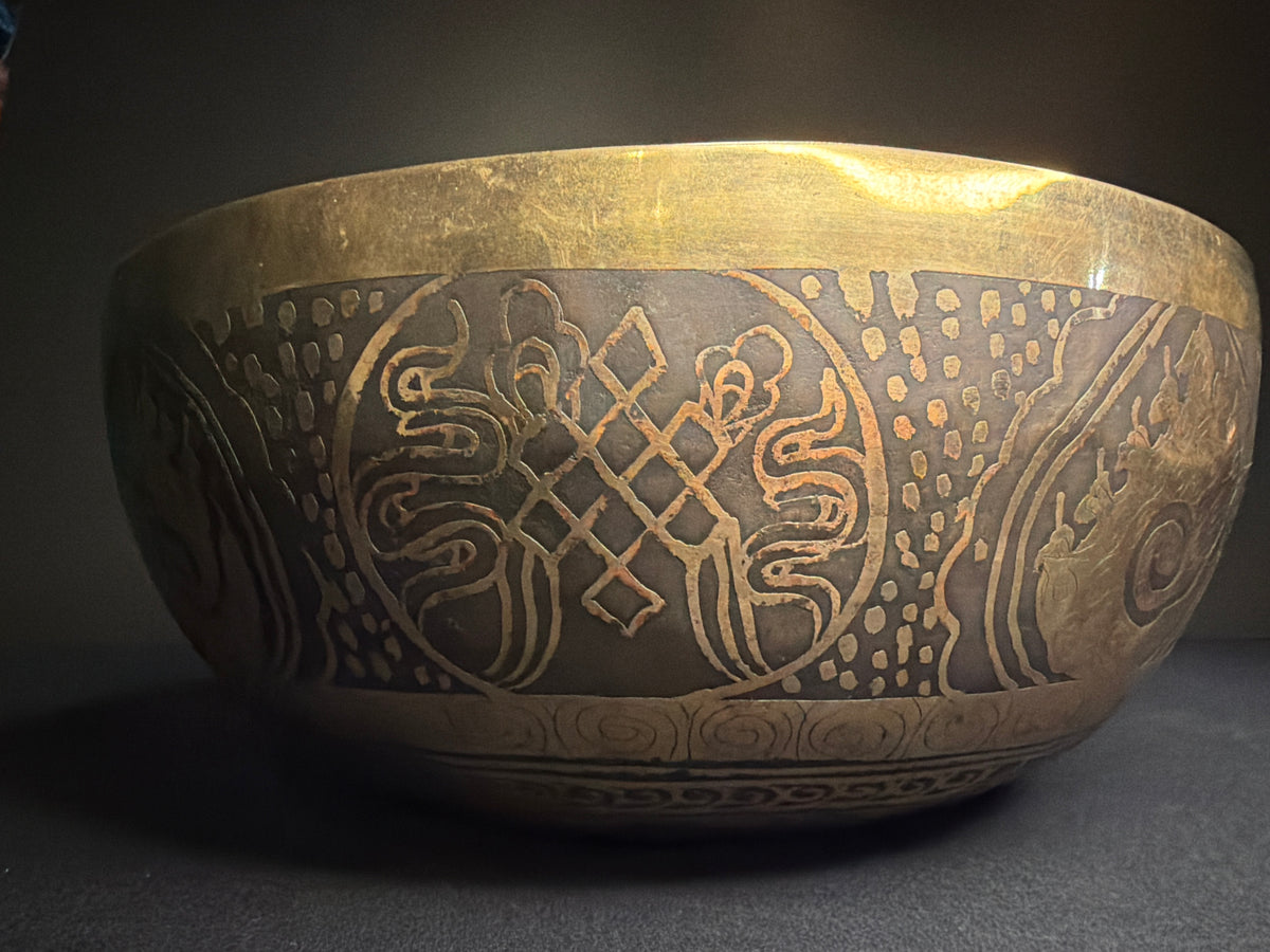 10.5" Himalayan Metal Singing Bowl | Black Patina | Hand Hammered