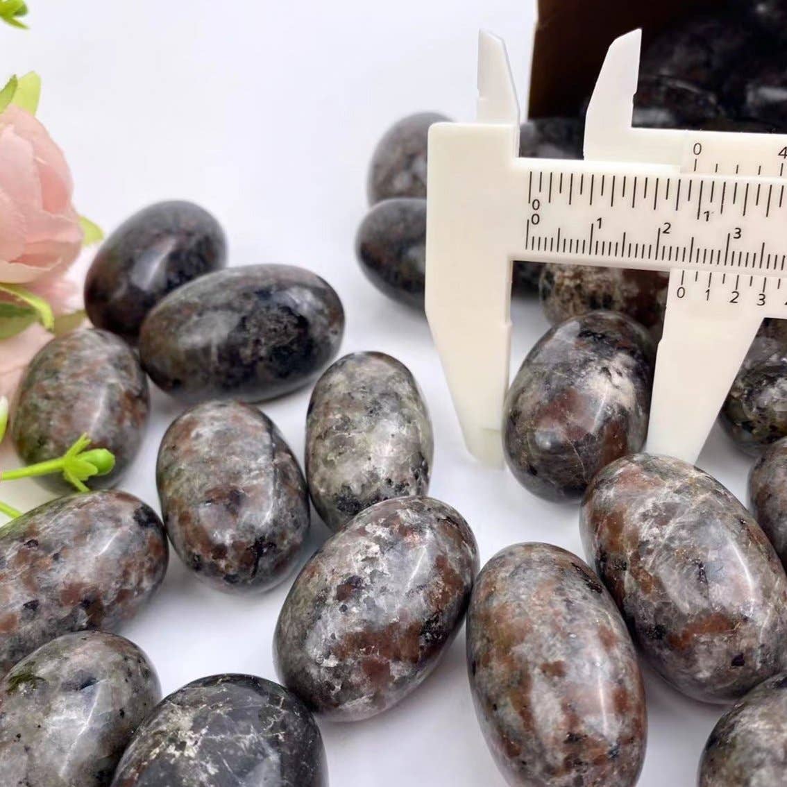 Yooperlite Tumbled Stone | UV Reactive Pocket Crystal