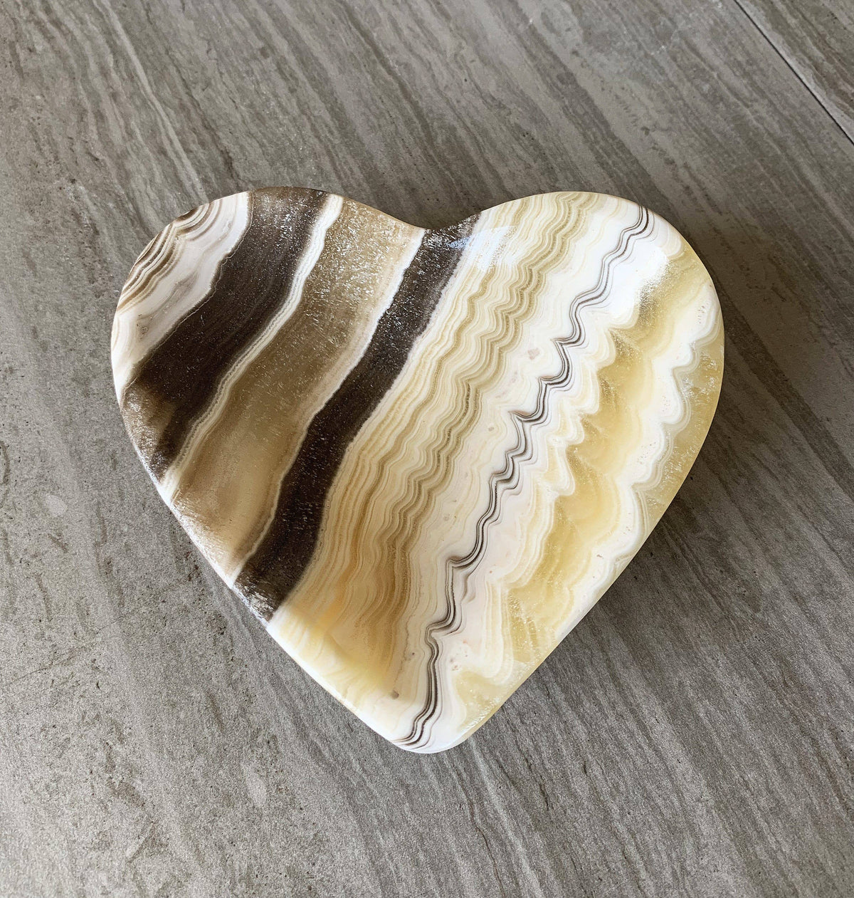 Mexican Onyx Heart Dish | Crystal Décor & Jewelry Tray