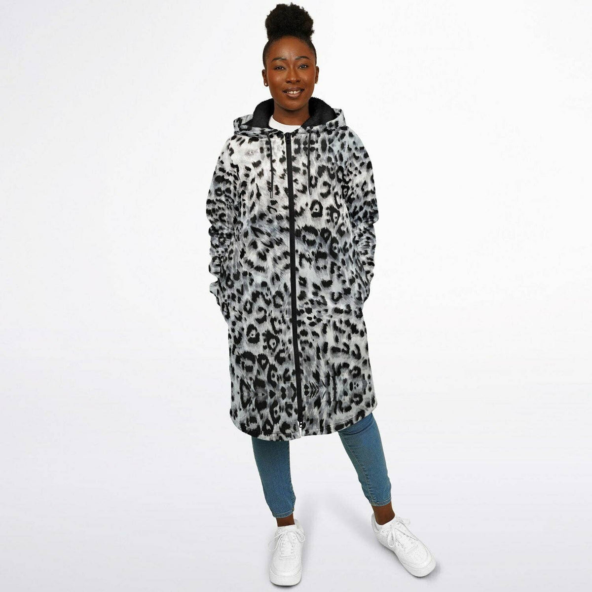 Snow Leopard Zipper Cloak | Recycled Performance Fleece | Manifestie