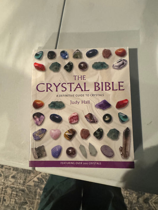 The Crystal Bible | A Definitive Guide to Crystals | Judy Hall
