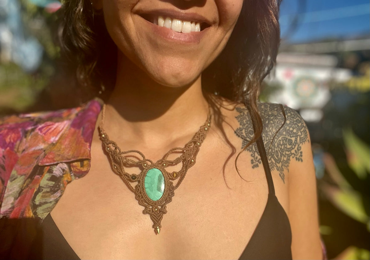 Malachite Brown Macrame Choker | Deborah Guedes