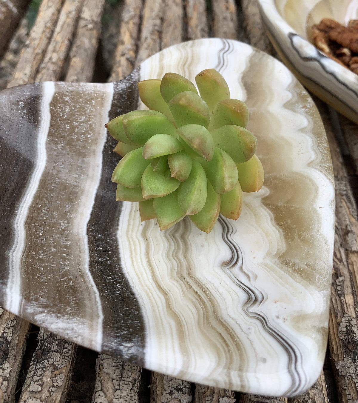 Mexican Onyx Heart Dish | Crystal Décor & Jewelry Tray
