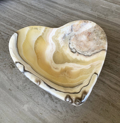Mexican Onyx Heart Dish | Crystal Décor & Jewelry Tray