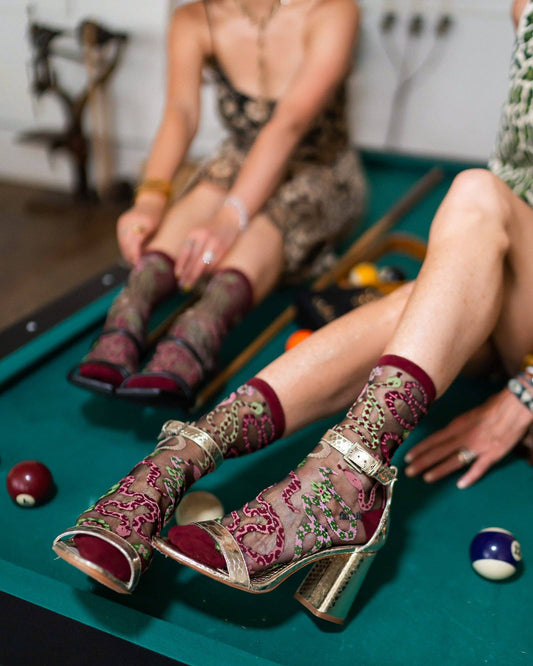 Serpentine Floral Black | Sheer Crew Sock